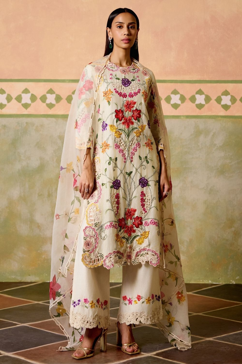 Ivory floral print dupatta