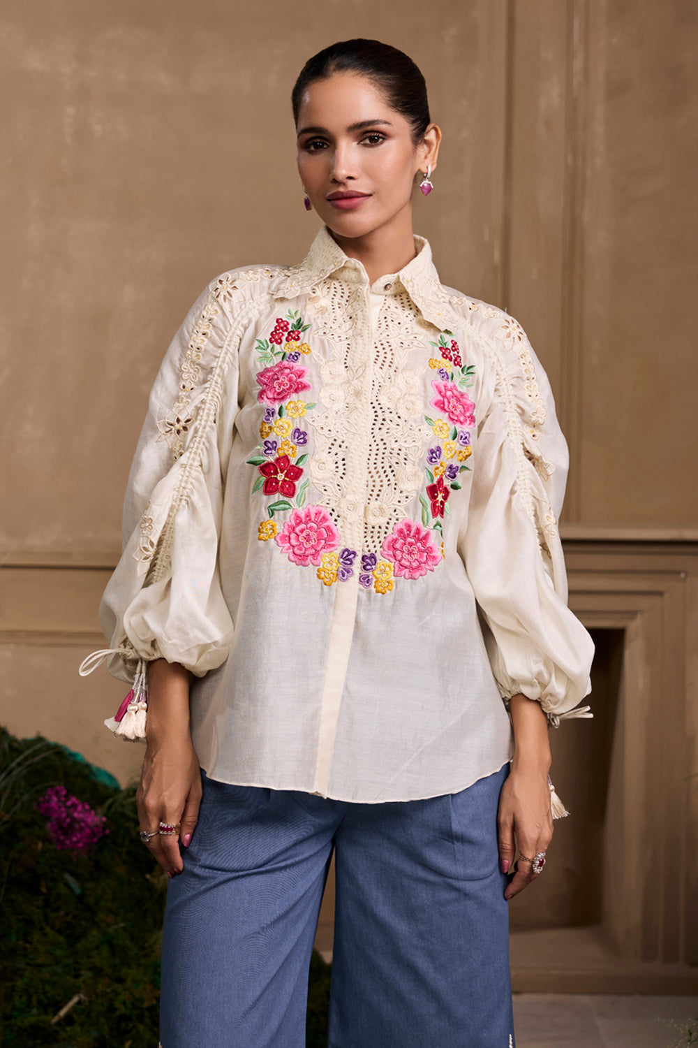 Ivory Yoke Detail Tieup Shirt