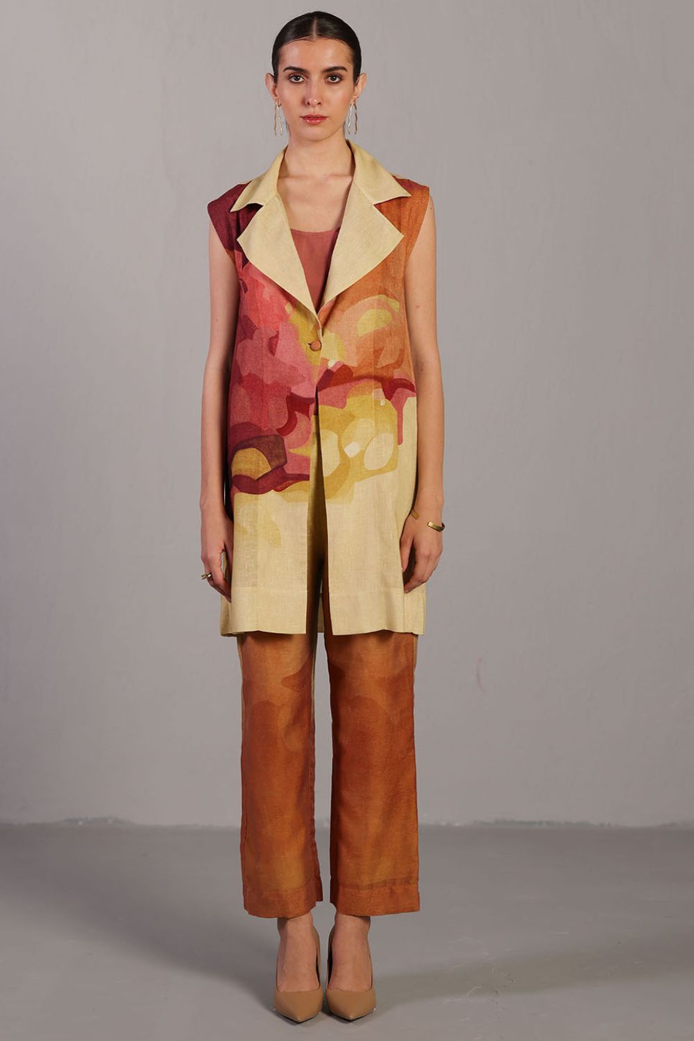 Diffuse wine & cream jacket set