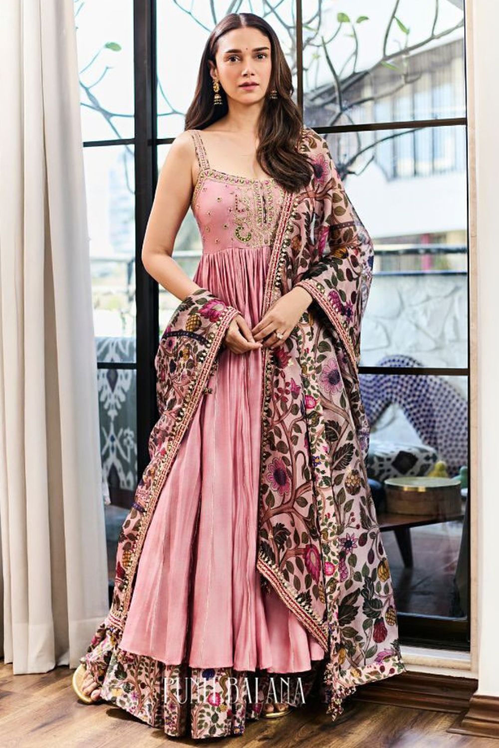 Aditi Rao Hydari in Dusky Pink Anarkali Set