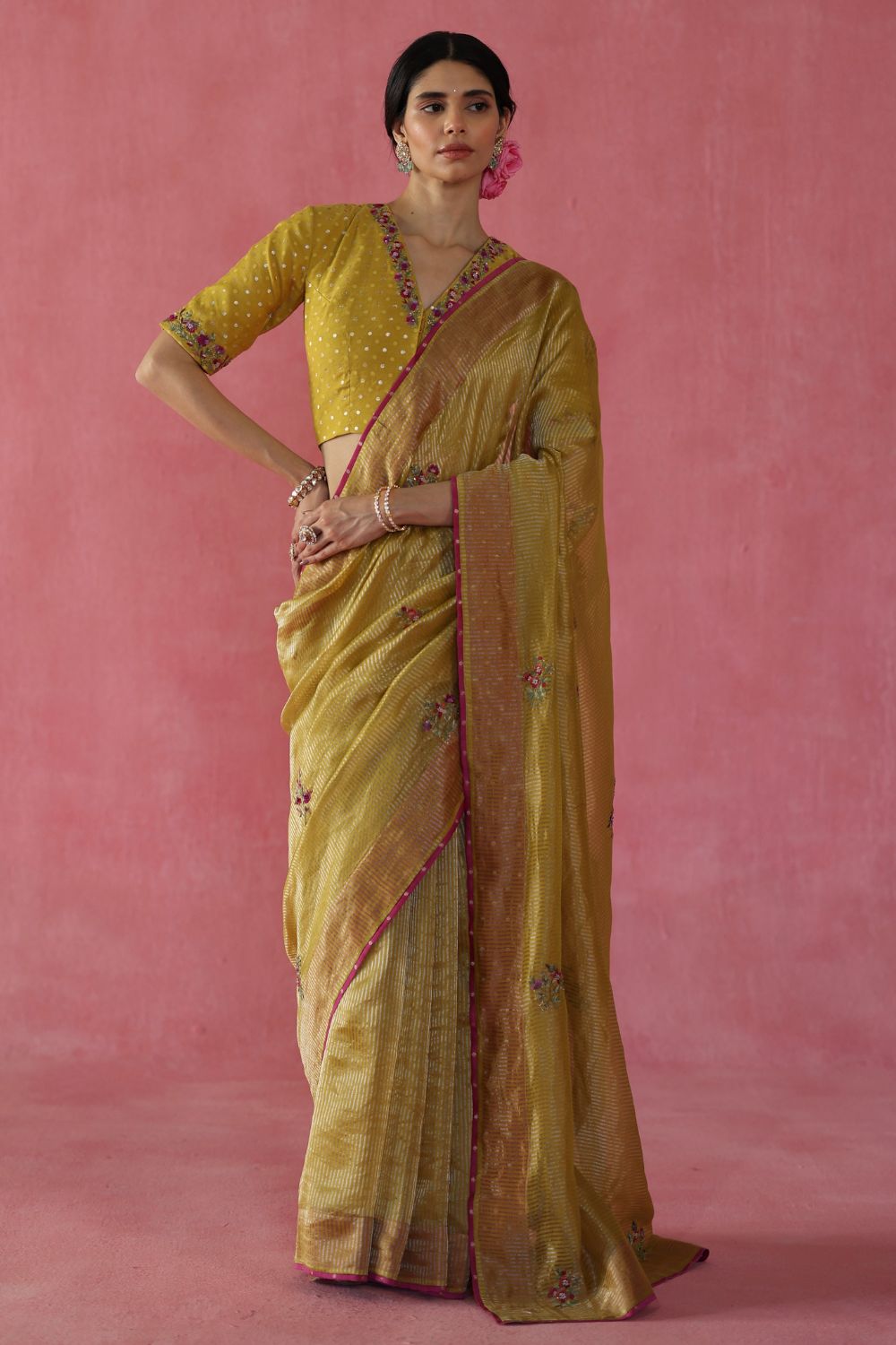 Anjeer Saree