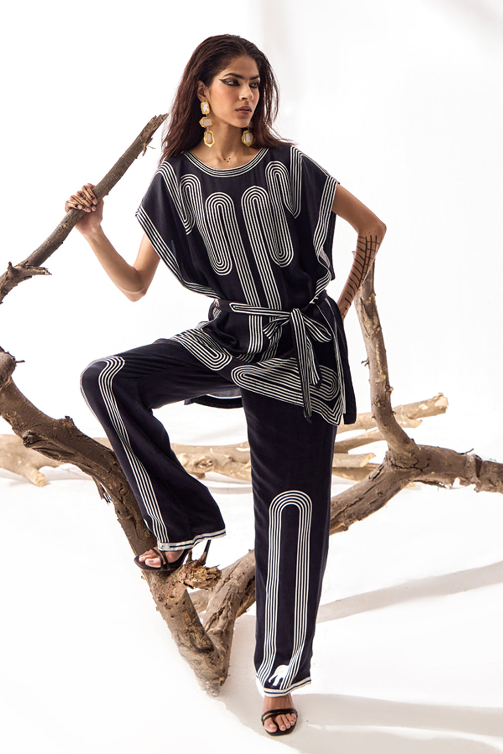Thunder Kaftan