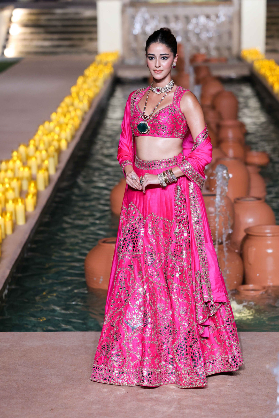 How to Choose the Perfect Indian Designer Outfit Online