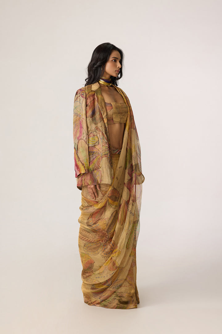 Agatha Sari