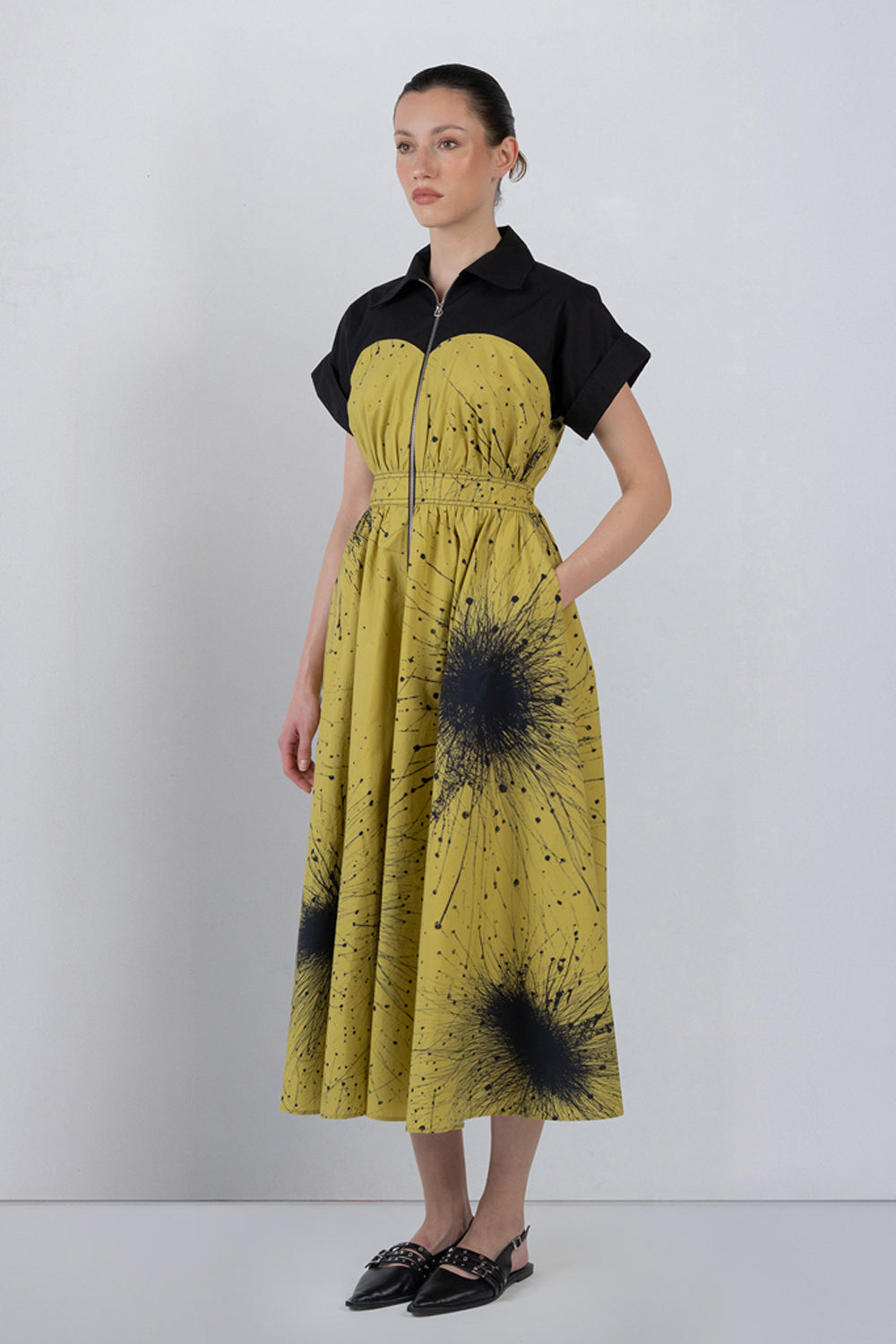 Cup Zipper Dress
