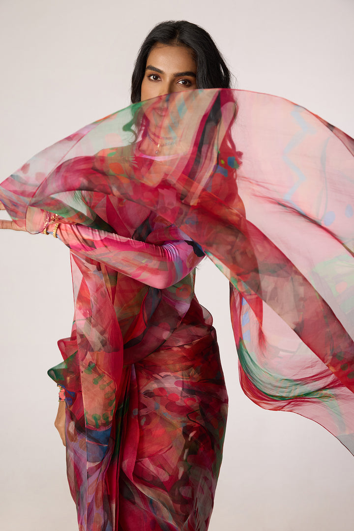 Zavi Blouse