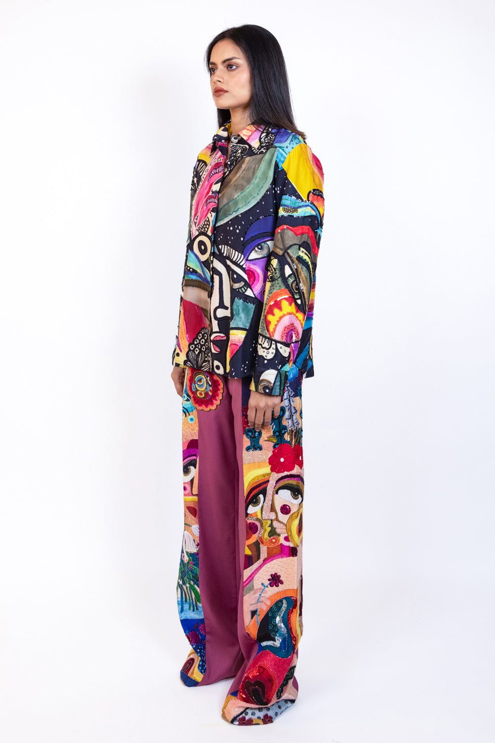 Embroidered fitted trouser