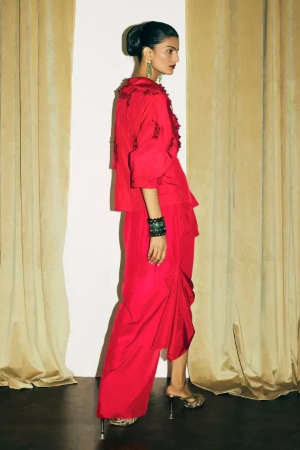 “Virna” Jacket with “Daria” Skirt