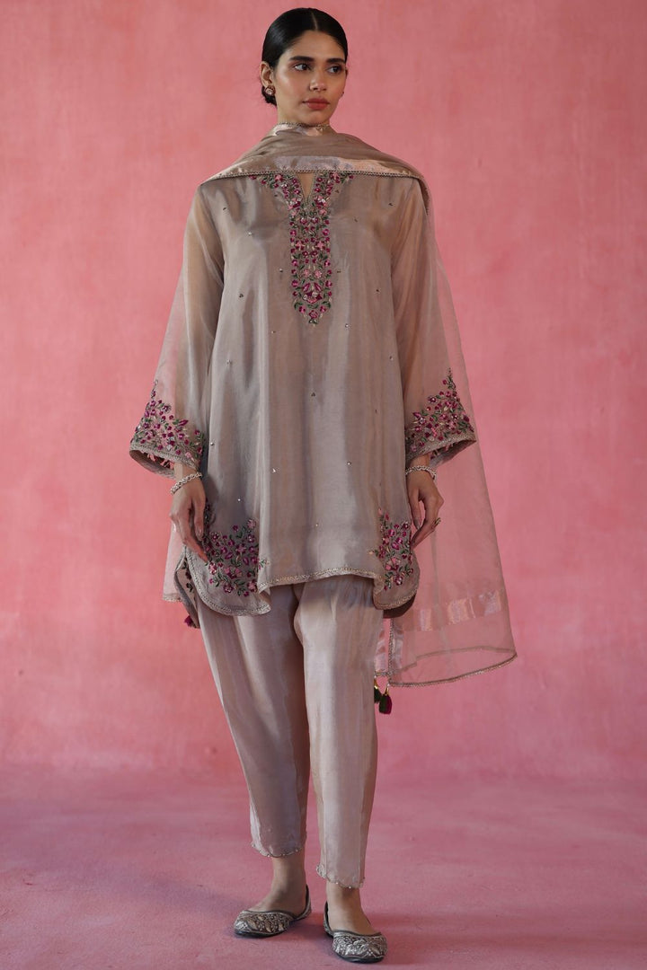 Kewra Kurta Set