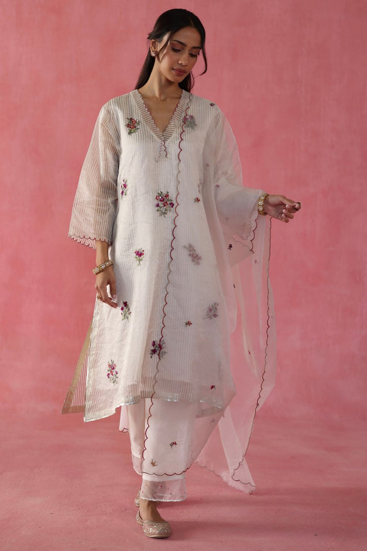 Shakkar Kurta Set