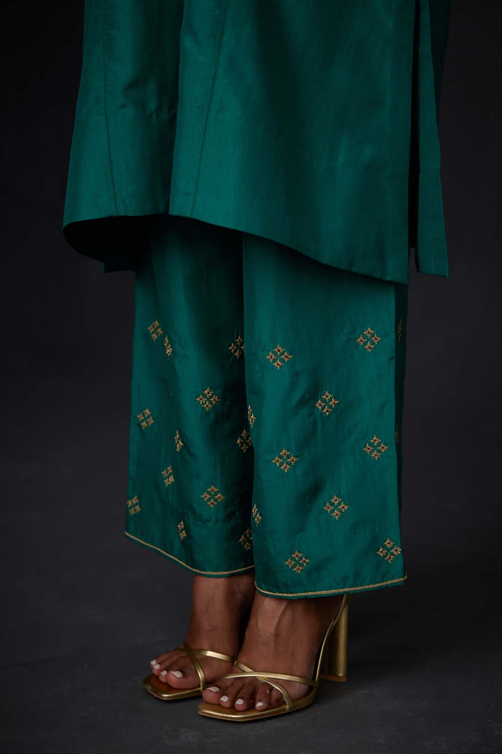 Embroidered Tunic & Trouser Set - Evergreen