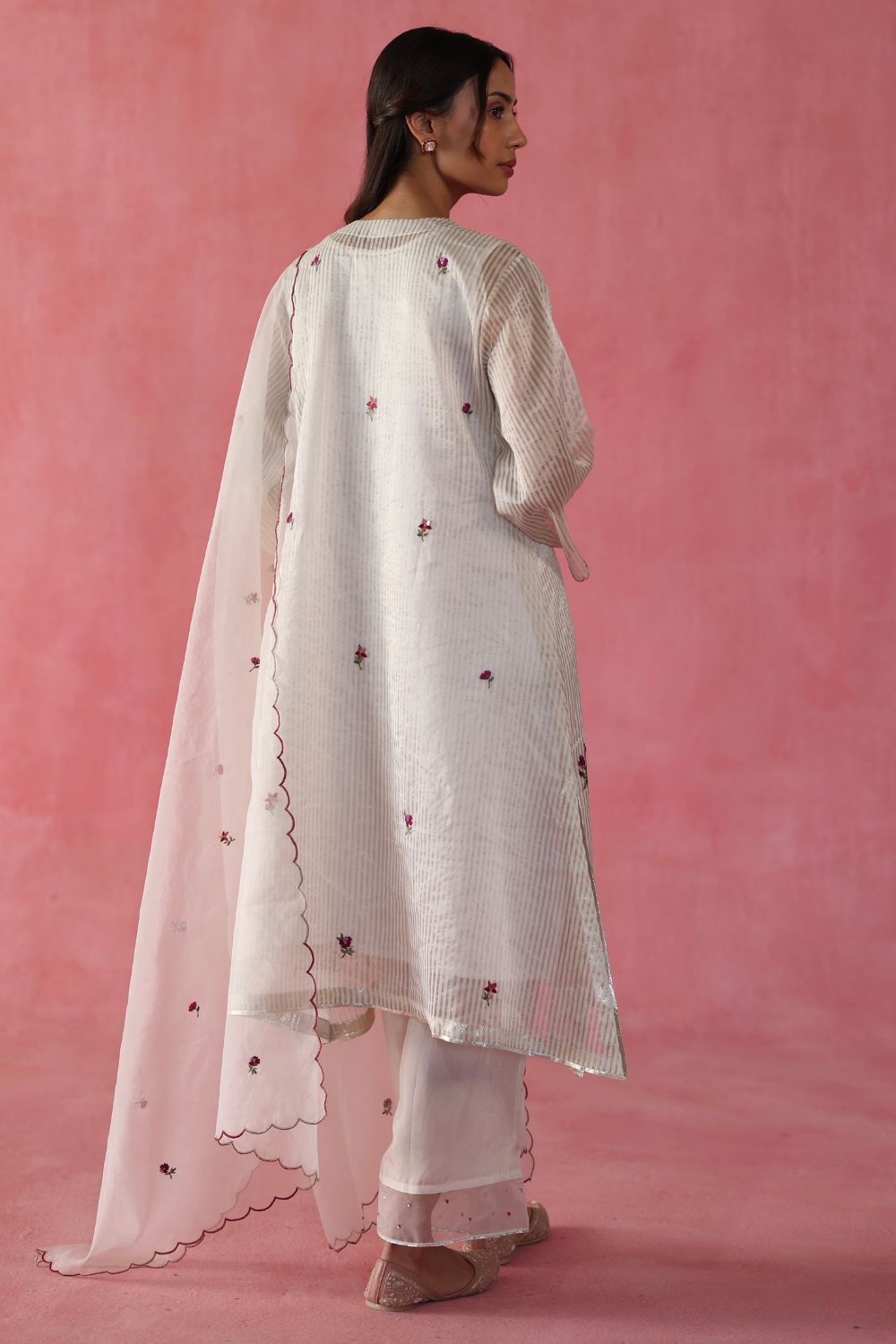 Shakkar Kurta Set