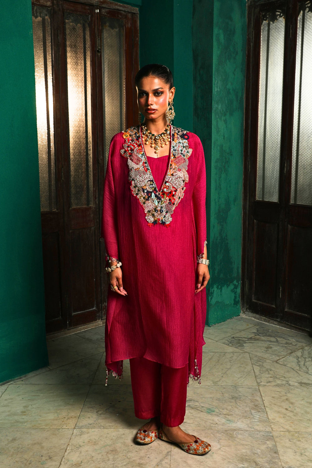 Raas Gulnaar kaftan in Fuschia