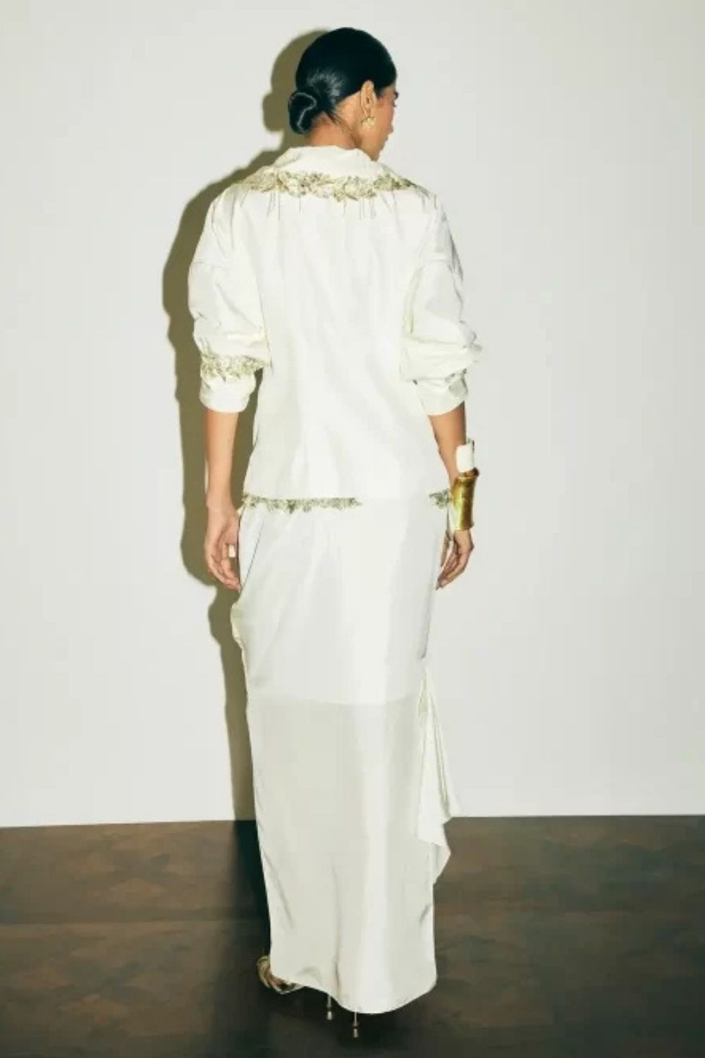 “Virna” Jacket with “Daria” Skirt