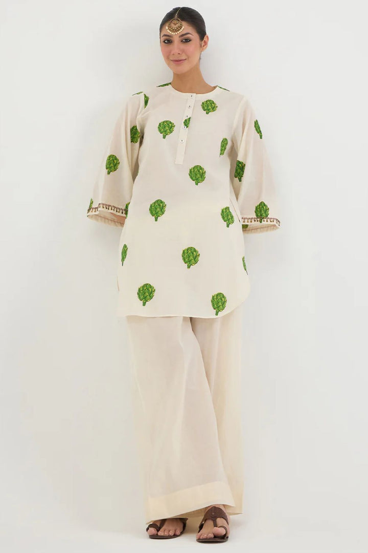 Off White Artichoke Set
