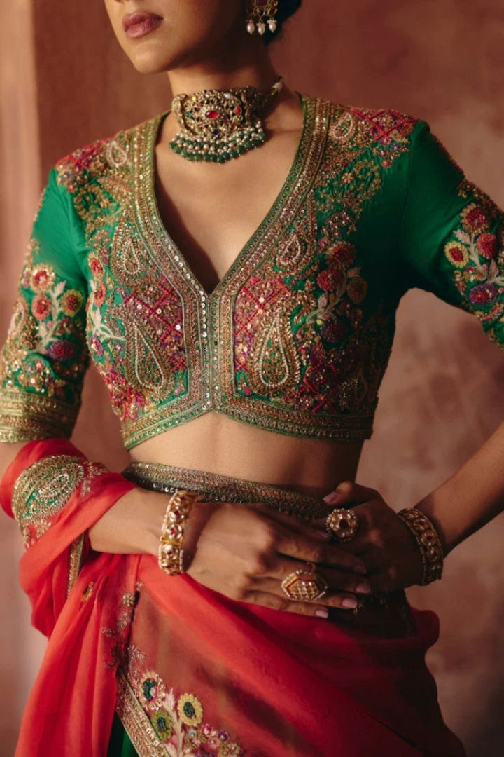 Gulrez 16 Kali Booti Lehenga With Organza Dupatta