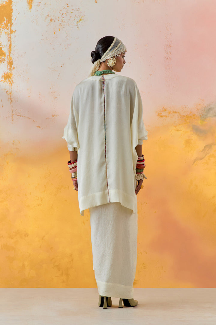 Kuru Trapeze Kurta Set