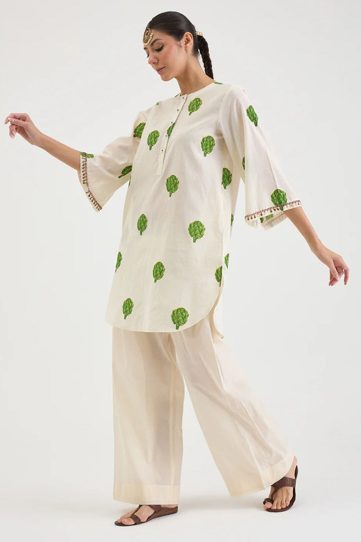 Off White Artichoke Set