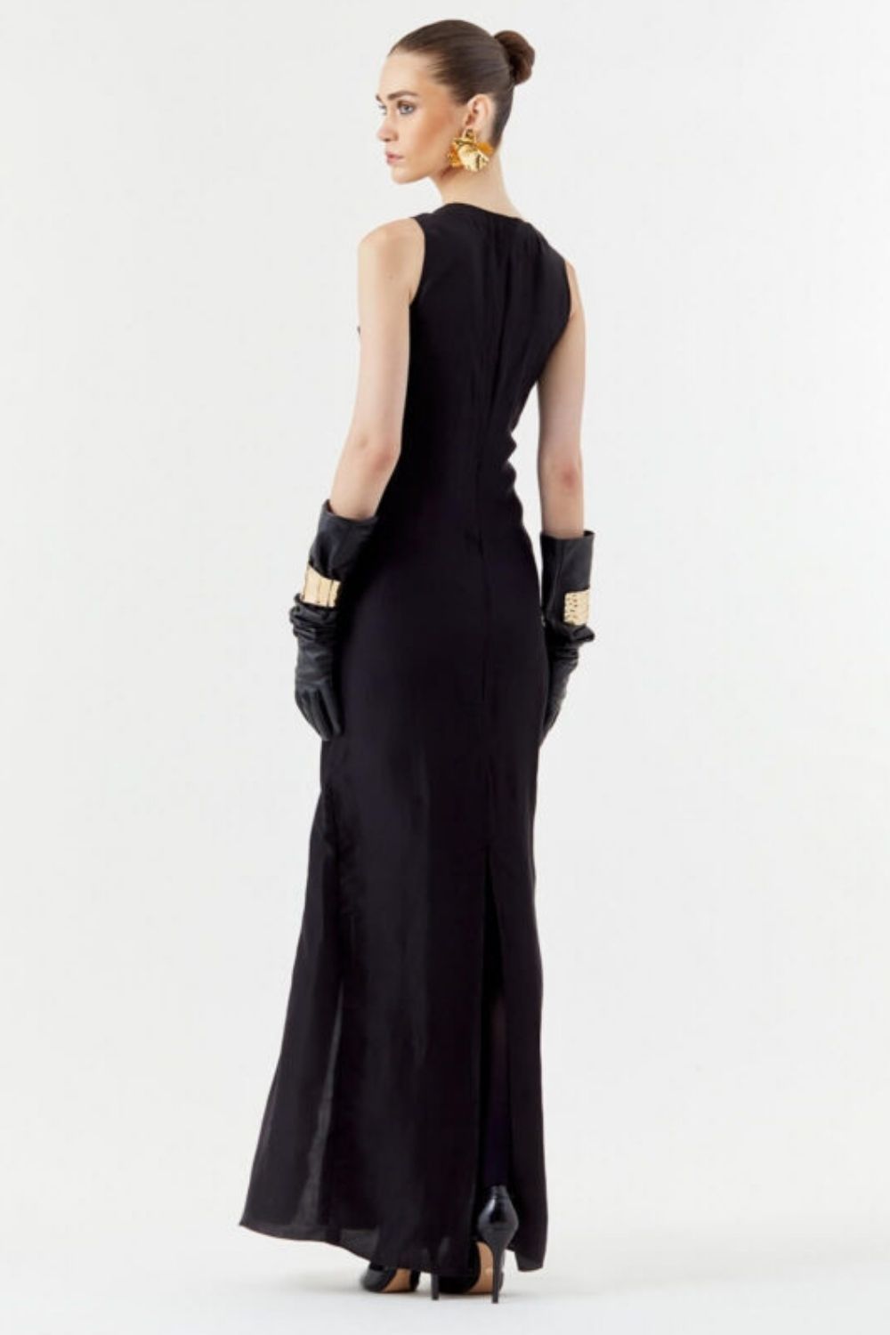 Sleeveless eve Dress