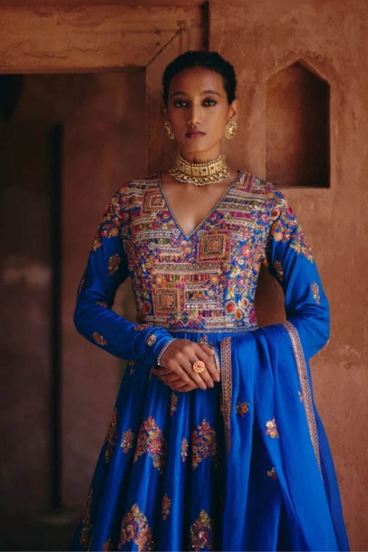 Gulrez Chevron Kalidar With Organza Dupatta