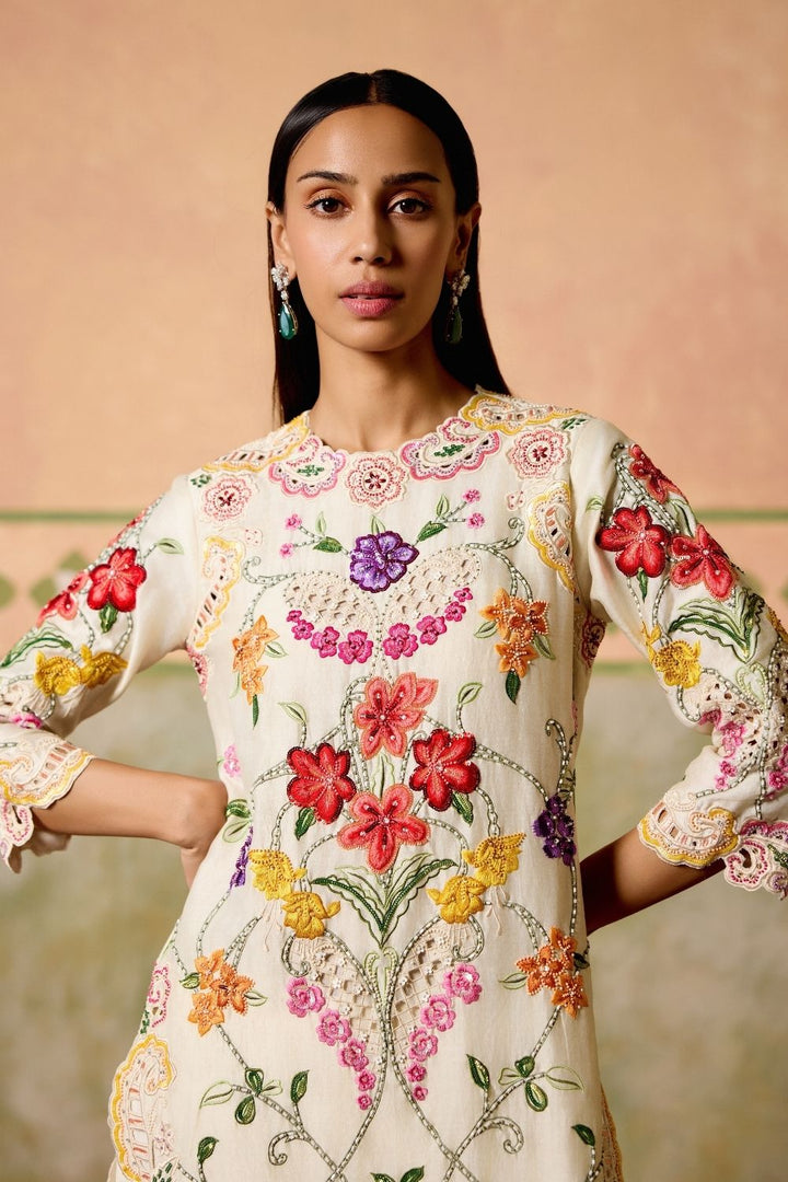 Ivory floral threadwork and cutwork kurta with pants