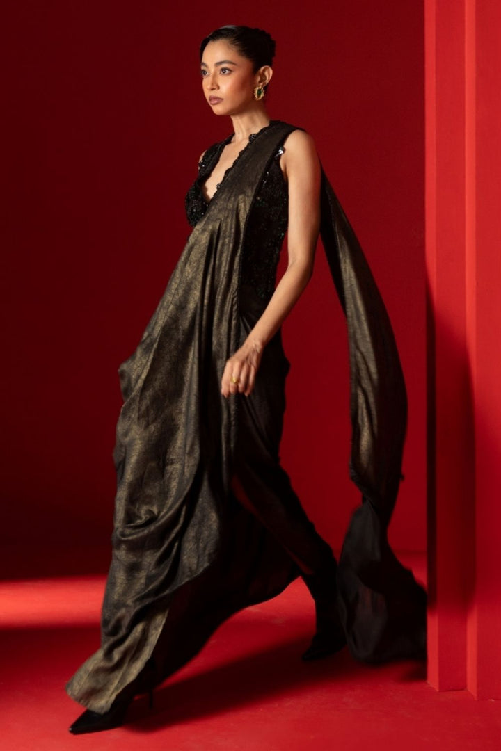 AAKAR DRAPE SARI