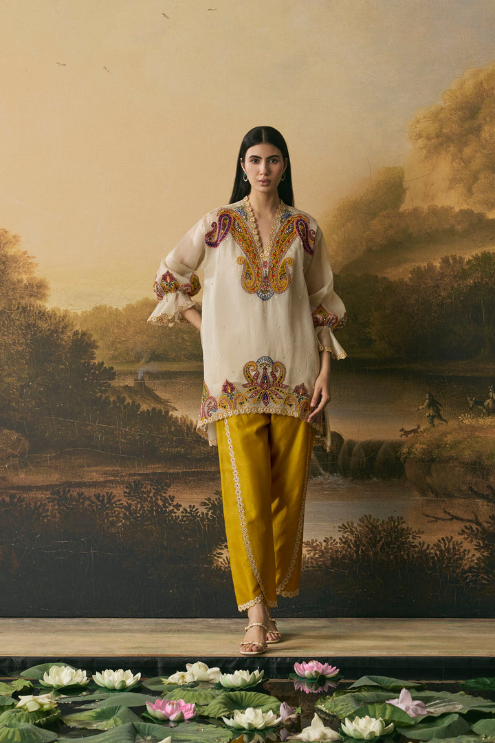 Ivory Contrast Paisley Tunic With Floral Tulip Pants