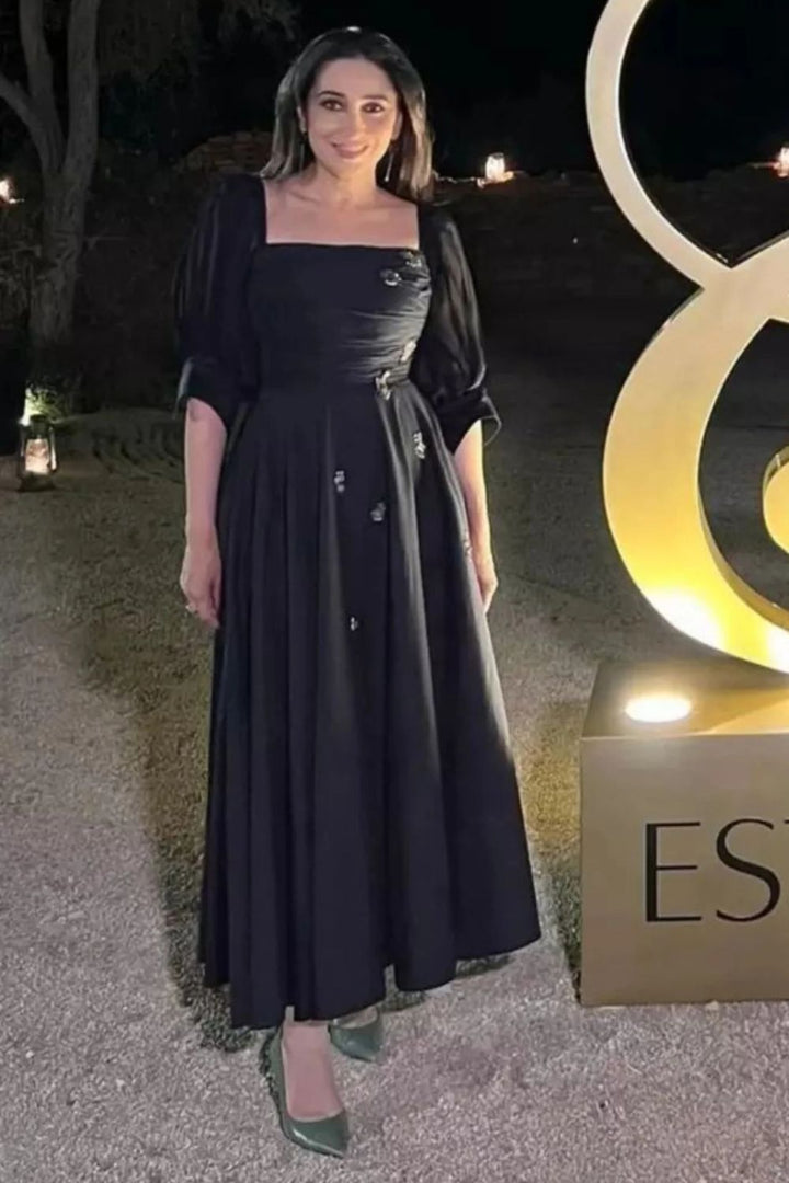 Karisma Kapoor in Kinni Dress