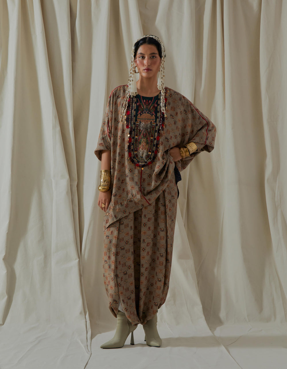 Kuru Trapeze Kurta Set