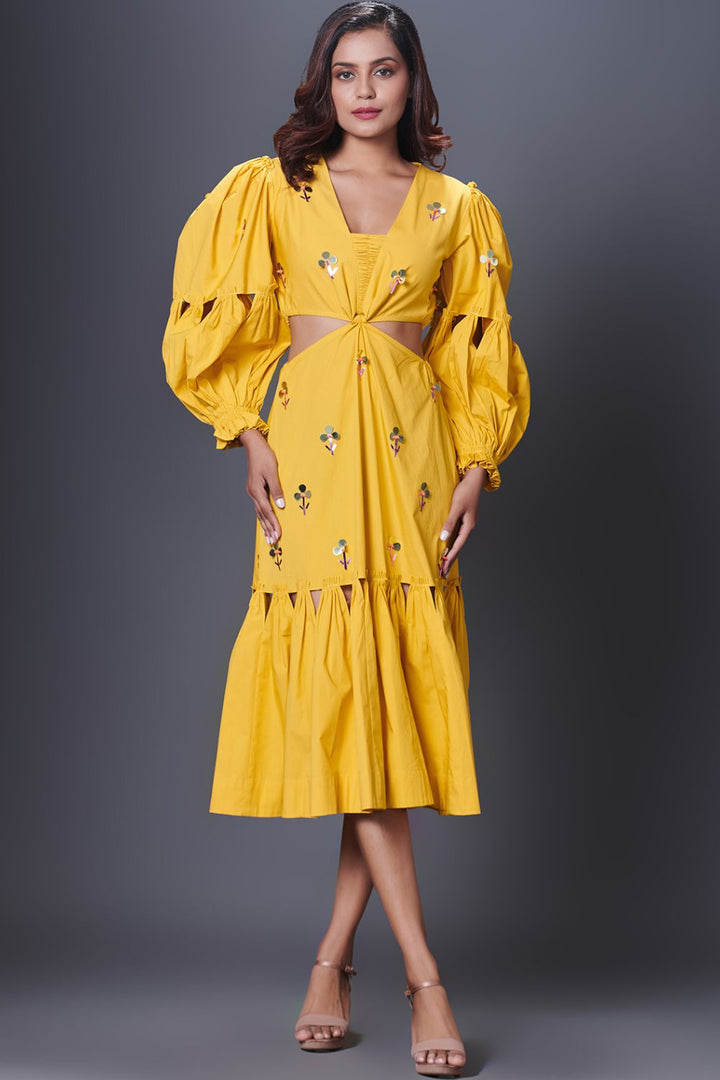 DRESS