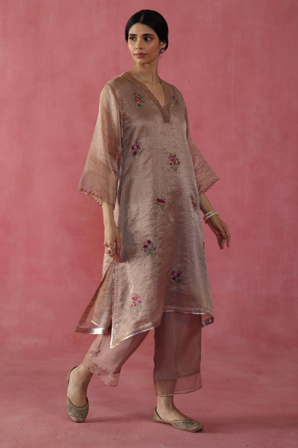 Shakkar Kurta Set