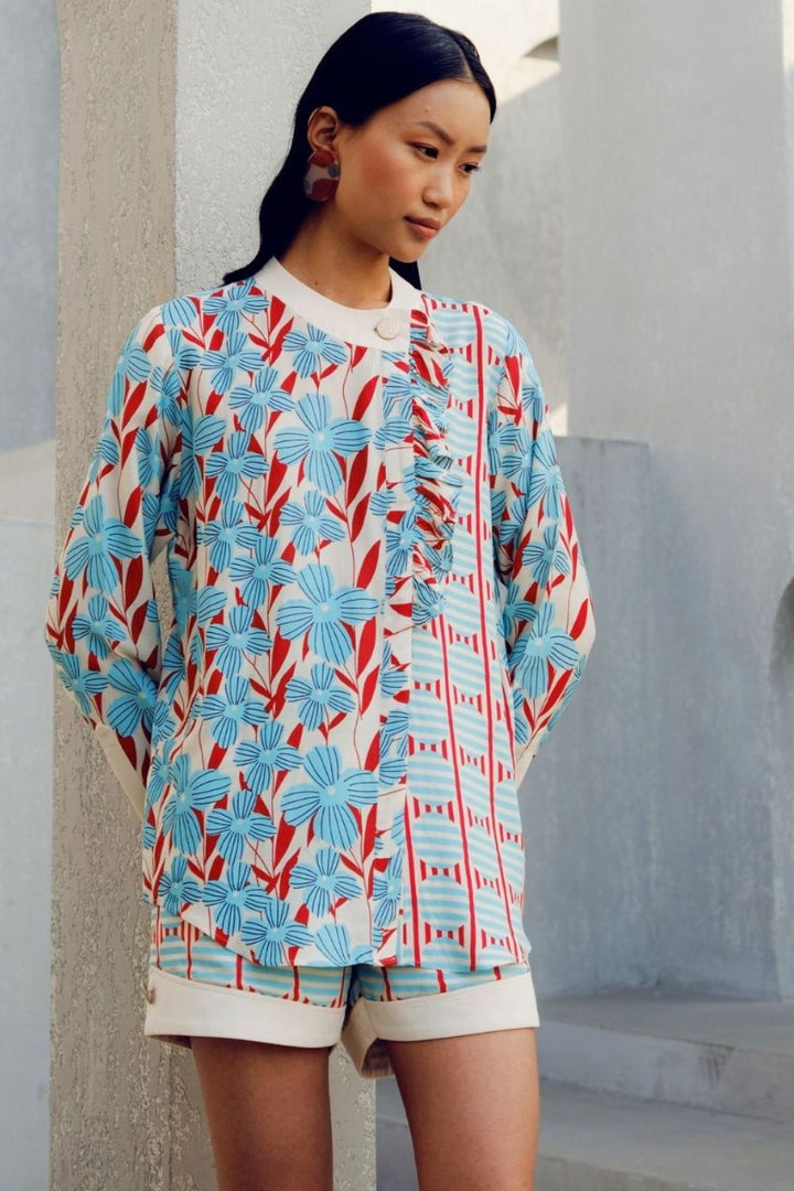 WHITE PRINT PLAY FRILL SHIRT