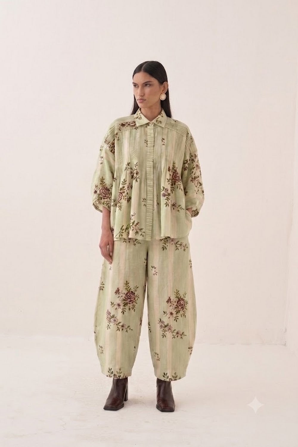 Bagiya Floral Pintuck Top