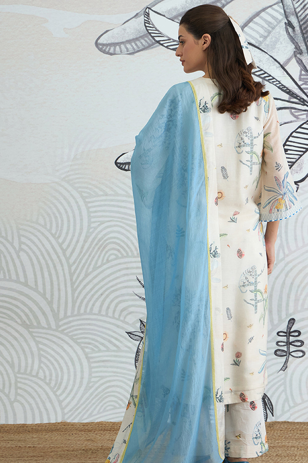 Jungle V-Neck Kurta Set