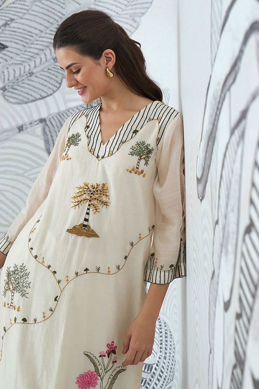 Mountain Embroidery Kurta With Pants