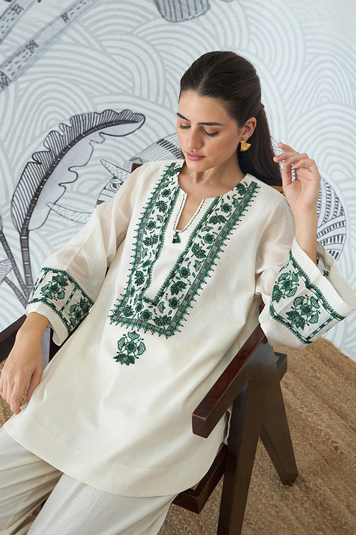Green Yoke Embroidery Short Tunic With Pants