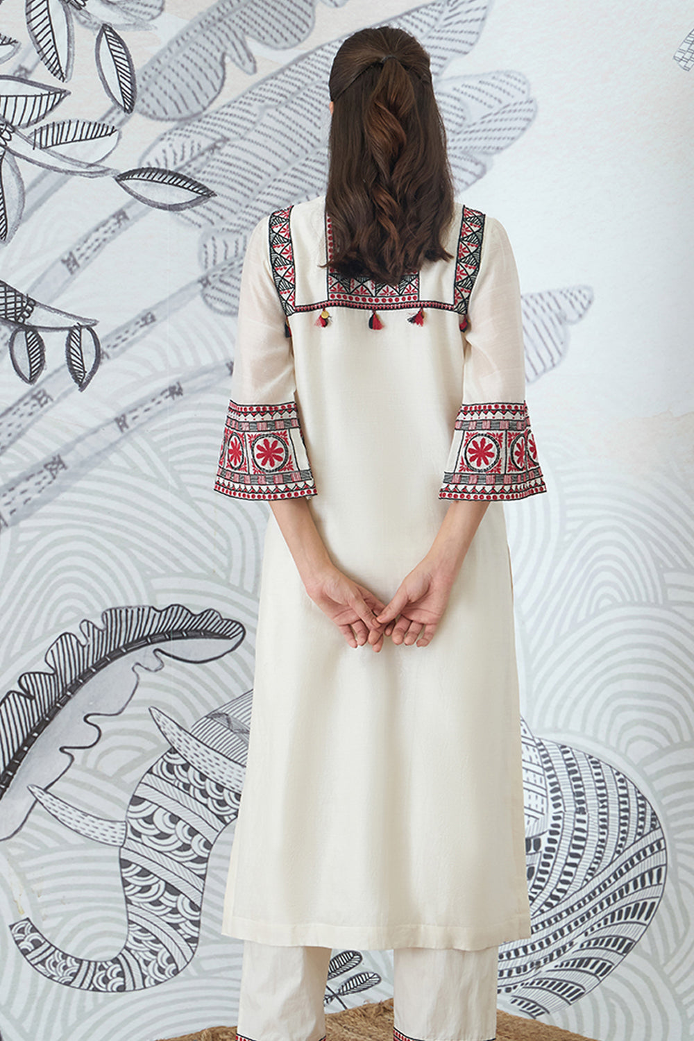 Ivory Embroidery Kurta Set
