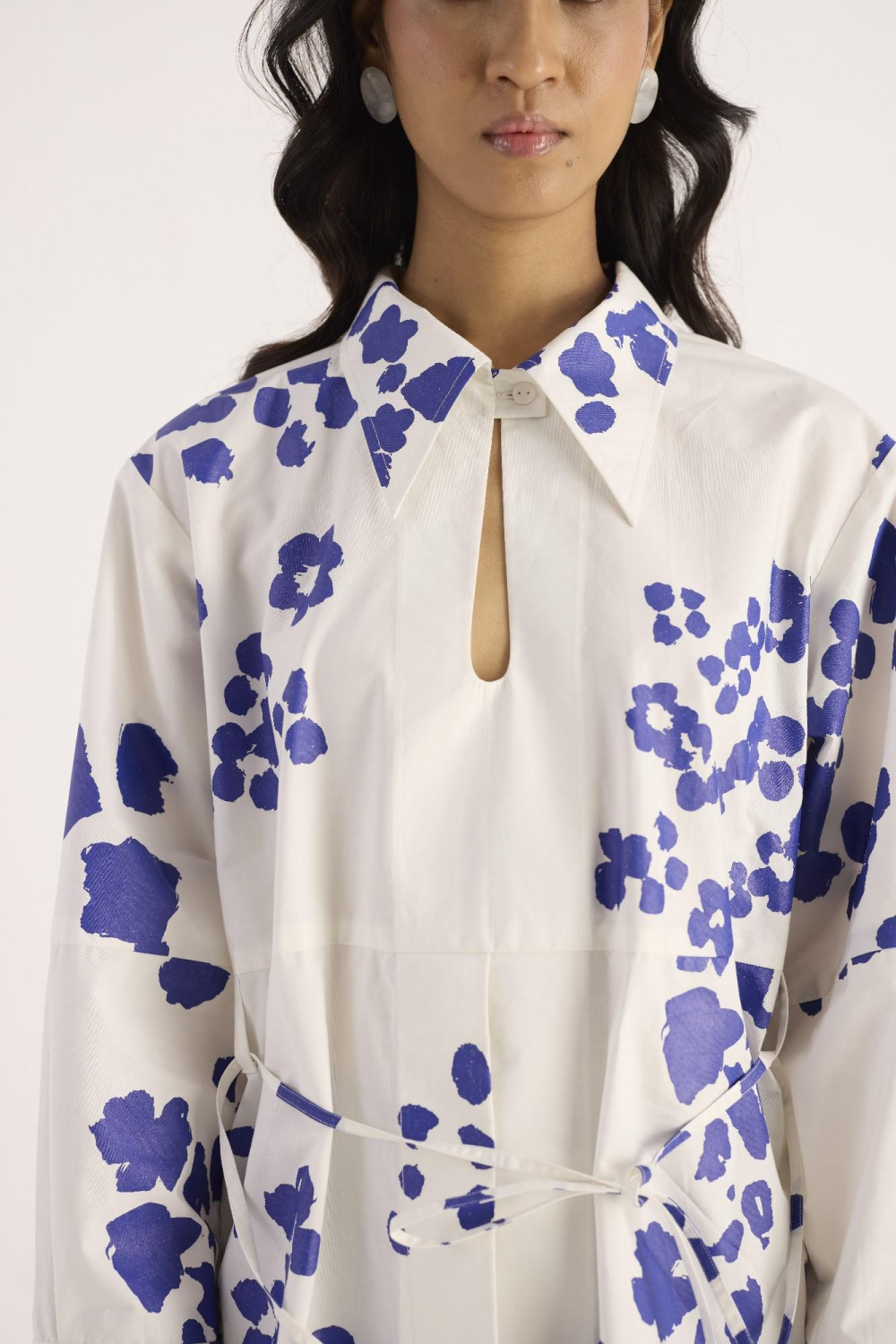 Ocean Ink Shirt – Ivory & Electric Blue