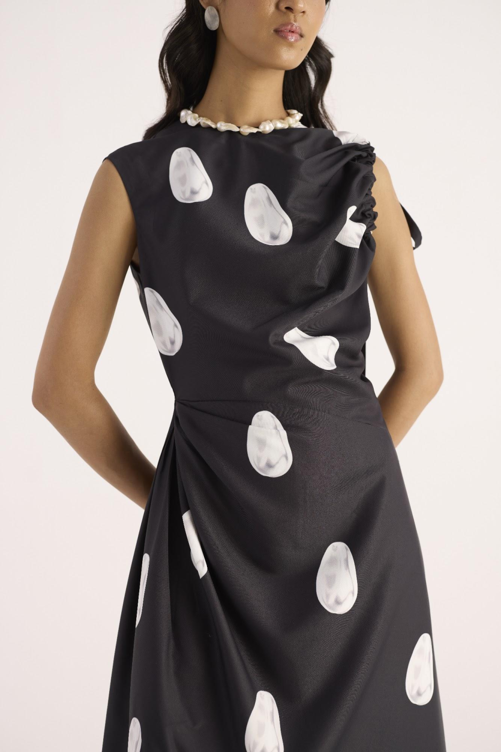 Midnight Pearl Dress – Charcoal Black