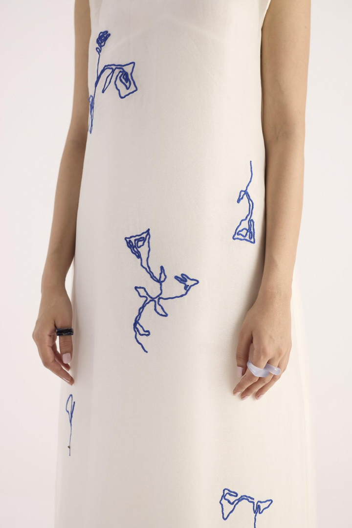 Eira Dress – Pearl White