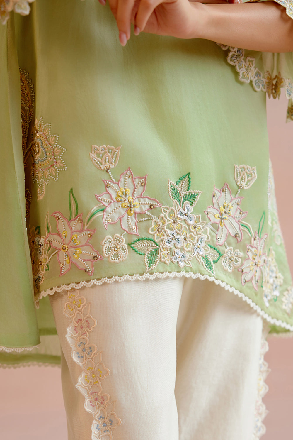 Mint Green Contrast Paisely Embroidered Tunic Set