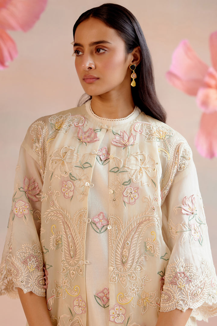 Ivory 3d Floral Applique Tunic