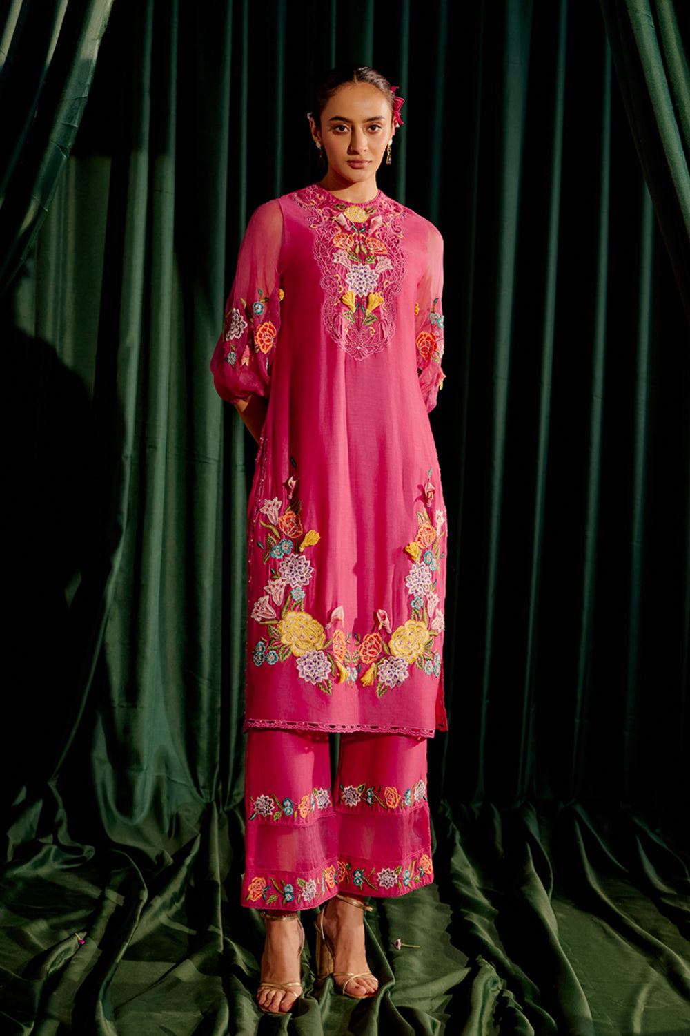 Fuchsia Threadwork and 3d Applique Kurta Set