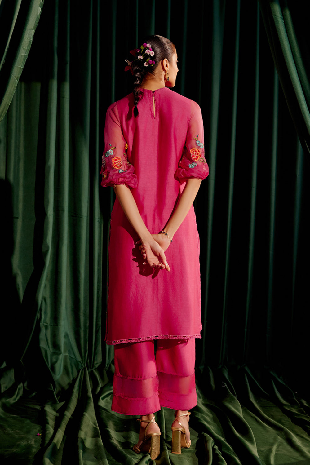 Fuchsia Threadwork and 3d Applique Kurta Set