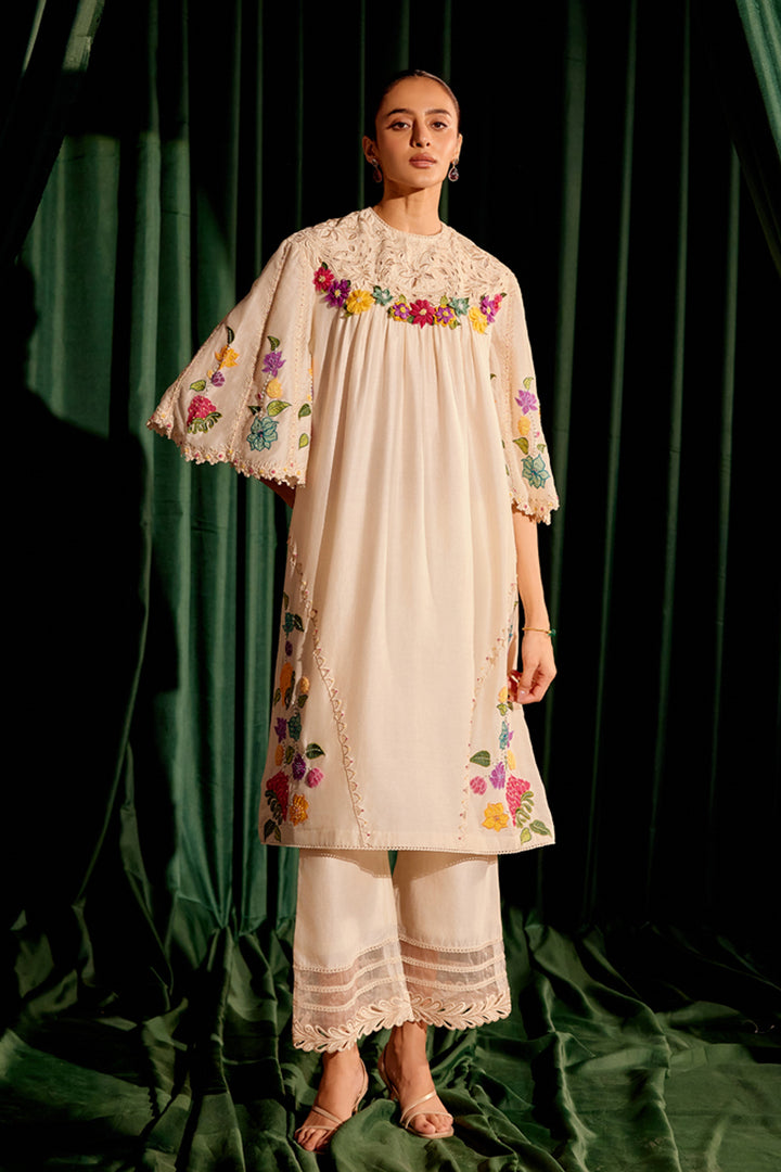 Ivory 3D Floral Applique Yoke Detail Kurta Set