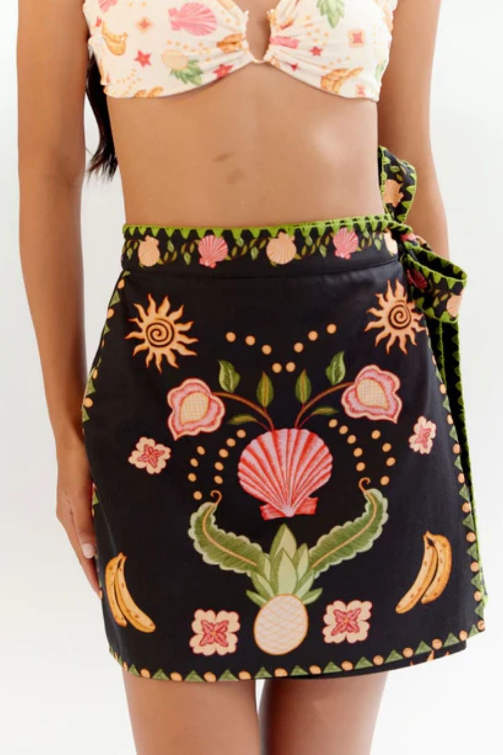 Wrap Me Round Skirt - Seashell (Black)