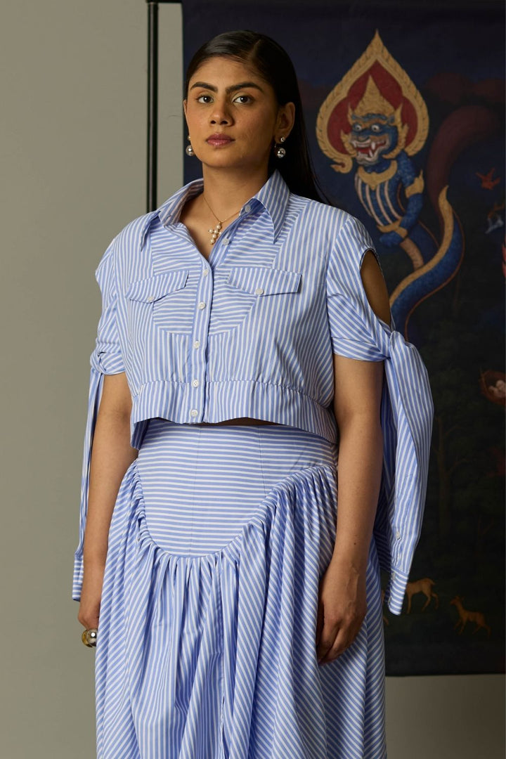 Tie-up Sleeves Cropped Shirt