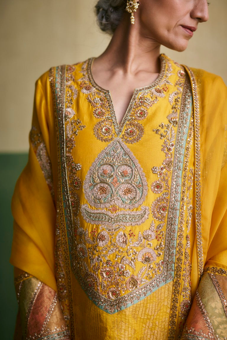 Long Phiran Kurta With Salwar & Ombre Dupatta