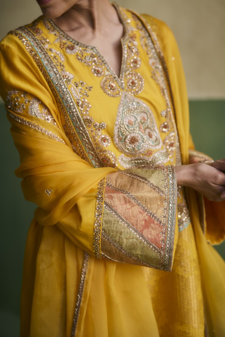 Long Phiran Kurta With Salwar & Ombre Dupatta