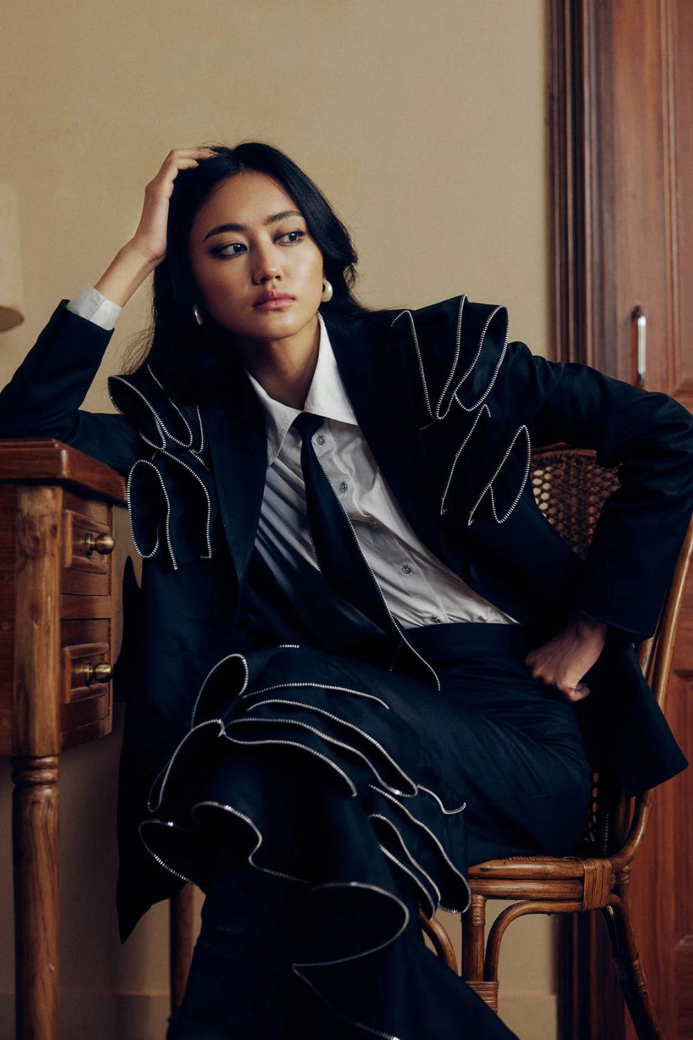 DIANA PENTY IN ZIPPER FRILL BLAZER SET